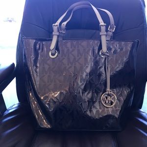 SOLD!!! Michael Kors handbag